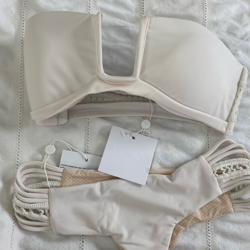 Acacia Monaco Pikake Haupia Small S Set NWT Bikini